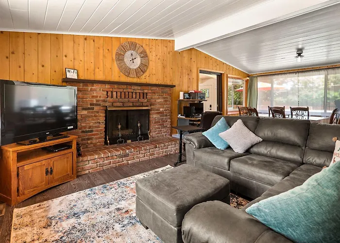 Holiday home Views With Private Hot Tub For The Entire Family