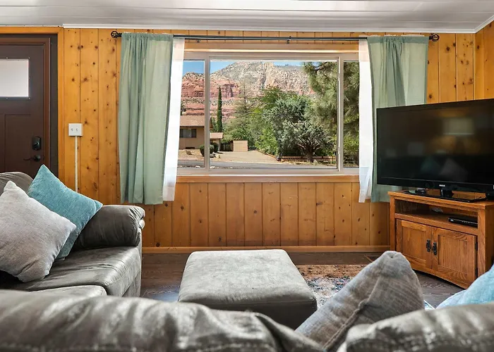 Views With Private Hot Tub For The Entire Family Holiday home *
